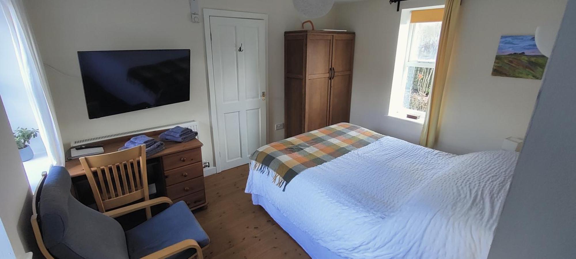 Private Annex To Victorian Villa, With Kitchen And Free Parking Todmorden Exterior photo